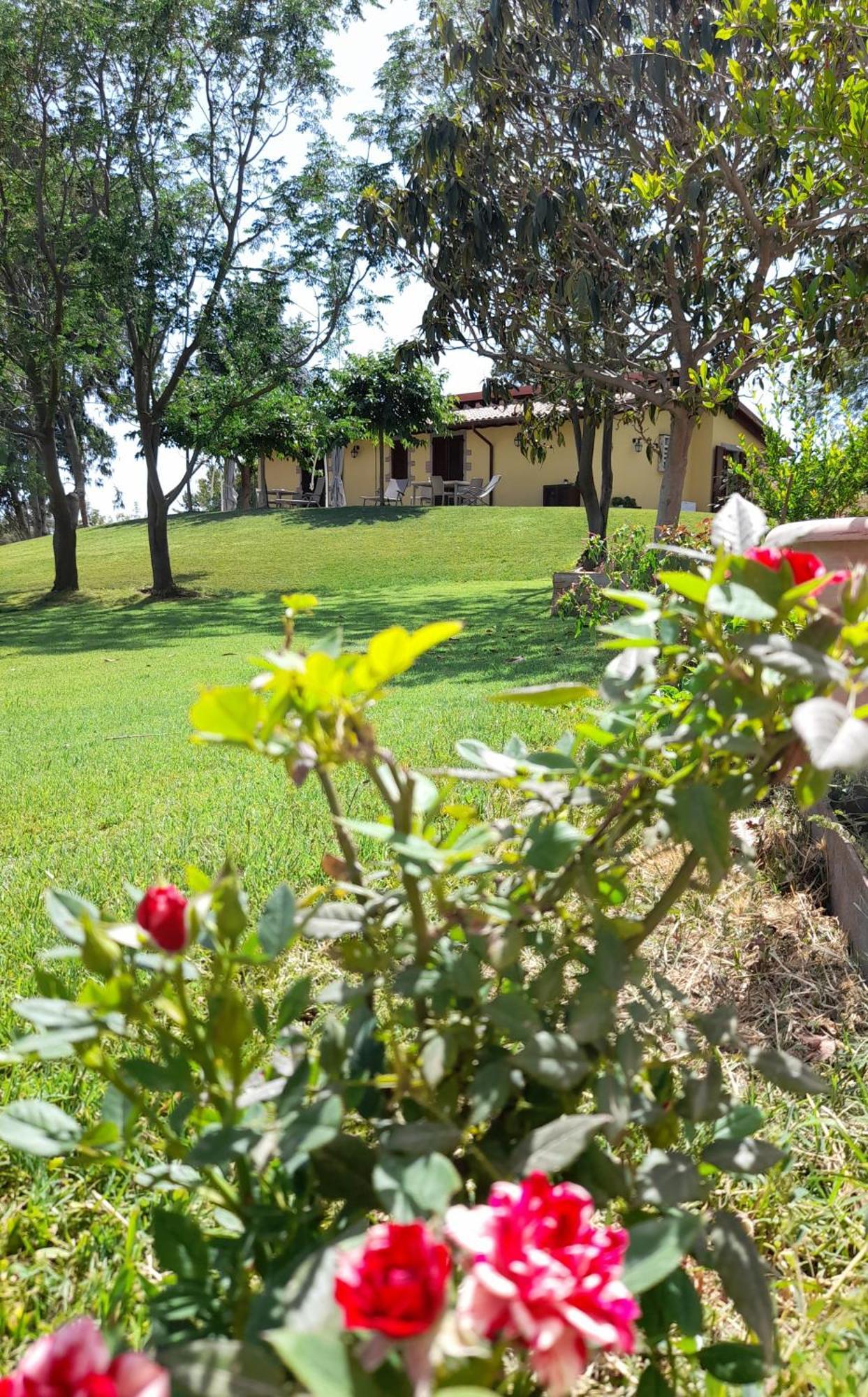 Agriturismo La Sorgente Fonteblanda Eksteriør billede